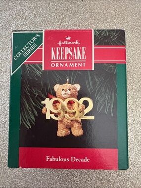 Hallmark Keepsake Ornament Teddy Bear with Gold 1992 Numerals Fabulous Decade